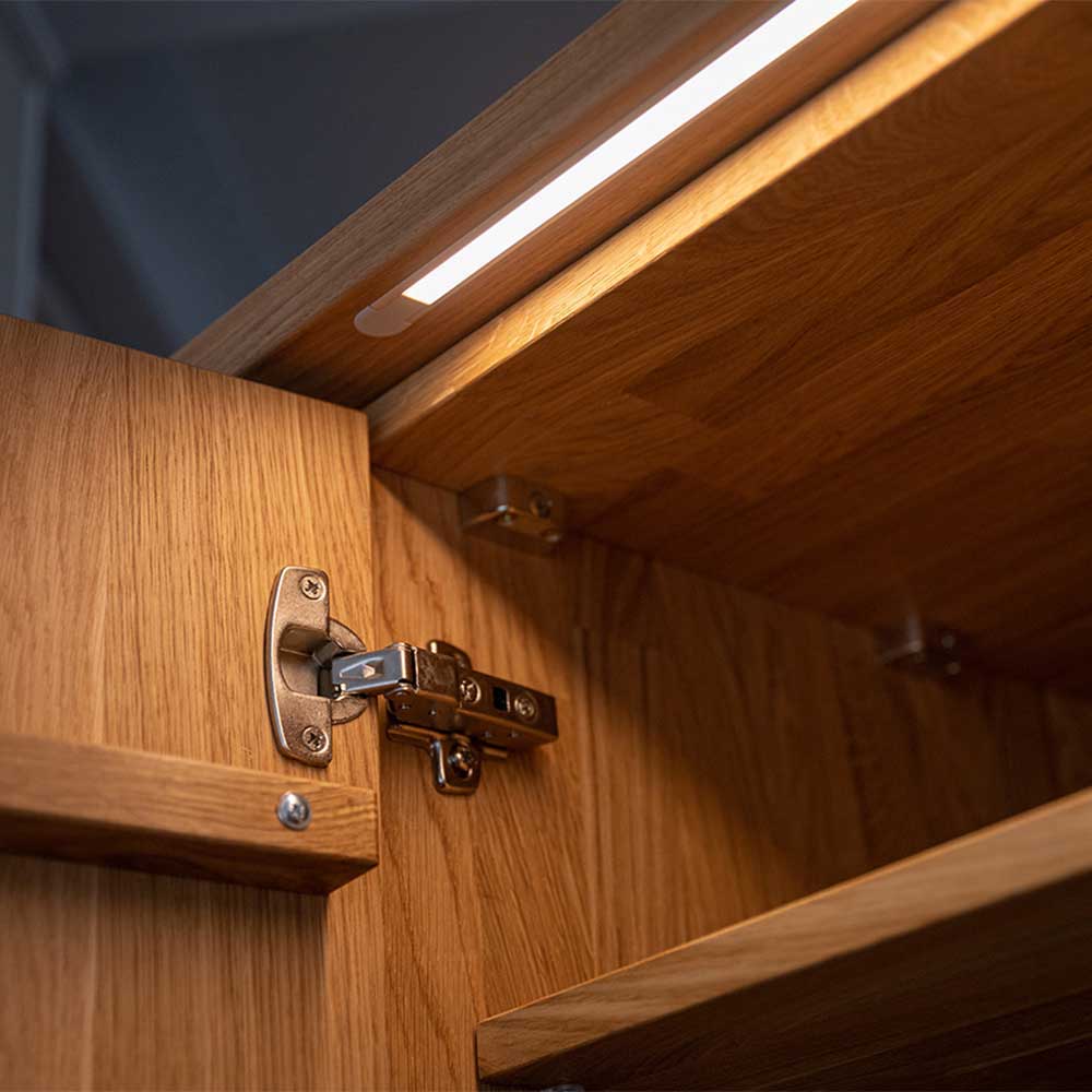 Schlafzimmer Kleiderschrank aus Eiche massiv - Agusto