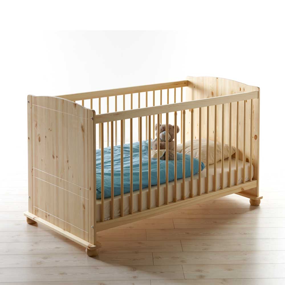 Babybett Cilian aus Kiefer Massivholz